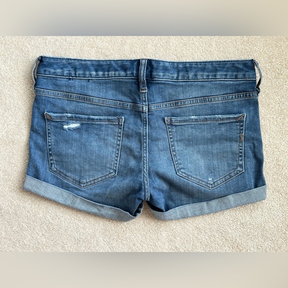 Express - Jean Shorts, Shortie Relaxed Low Rise - Picture 2 of 3